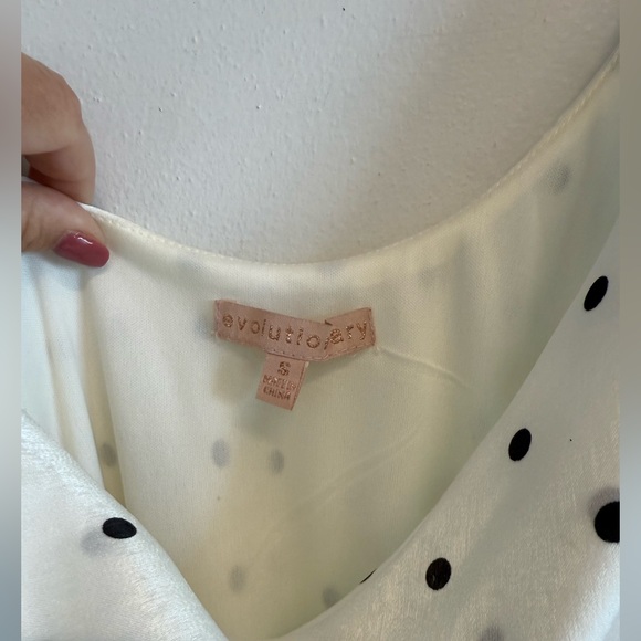 Elegant White Polka Dot Dress - Picture 3 of 3